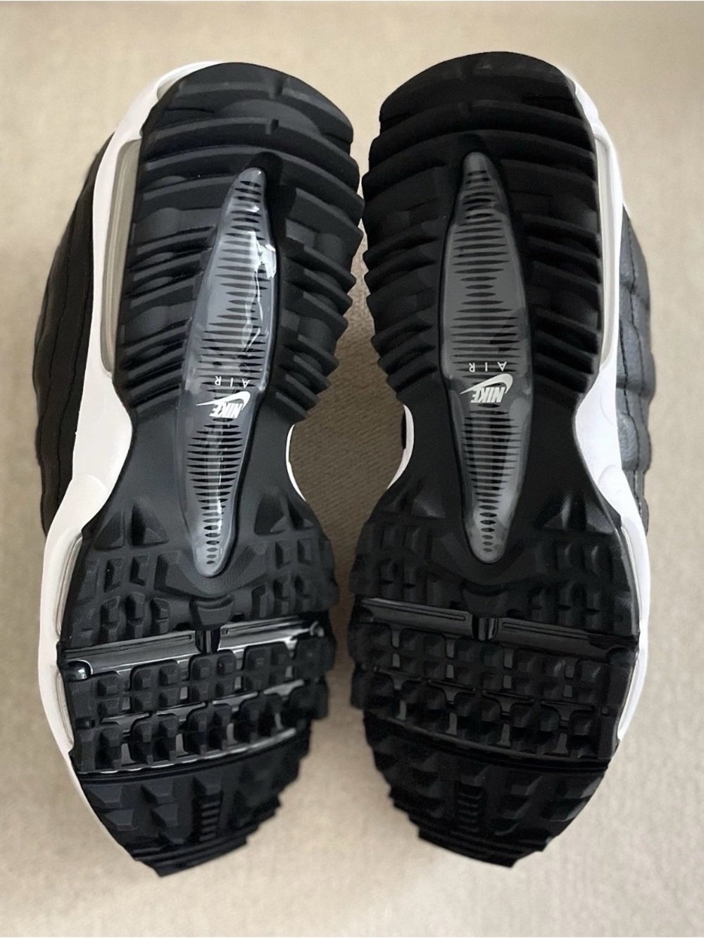 Nike Air Max 95 G Golf/Casual Shoes Black White Anthracite HV4696-002 Men’s - Picture 7 of 13